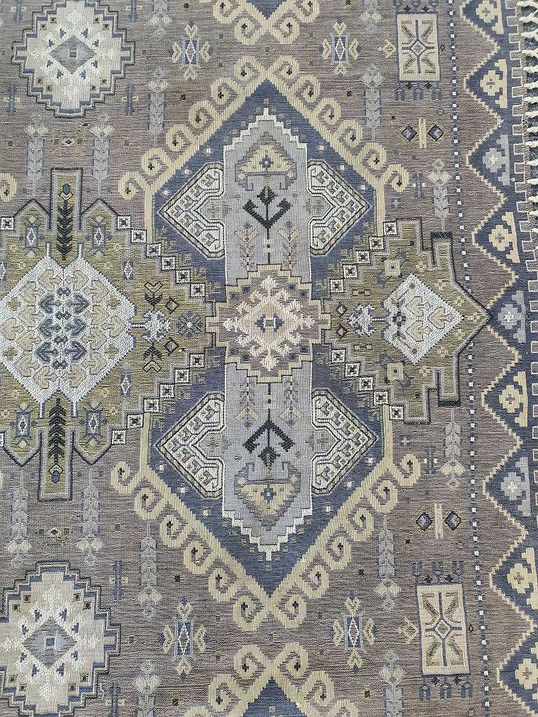 2 x rumänische " PIROTS " Art Plaids. - 170x170cm - ausgesprochen selten