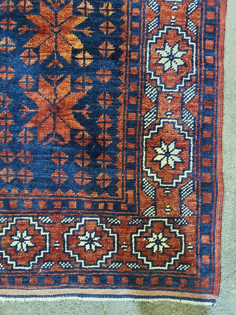 Läufer " JAKZEBIR " 300x60 cm - niedriger Flor - super fein - Pflanzenfarben