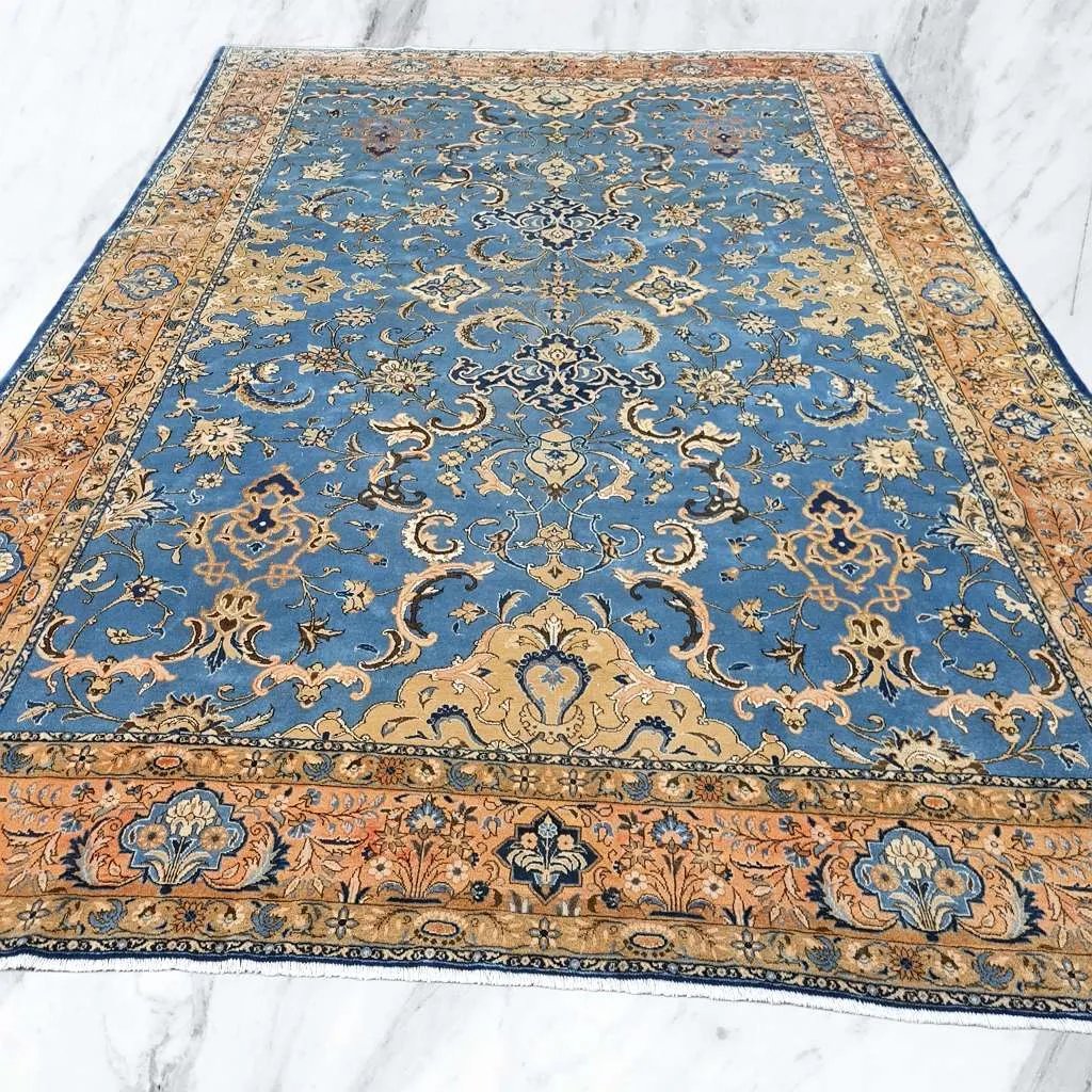 feinster " TÄBRIZ mit Seide " 350x240cm - Korkwolle - extra feine Knüpfung - Pflanzenfarben