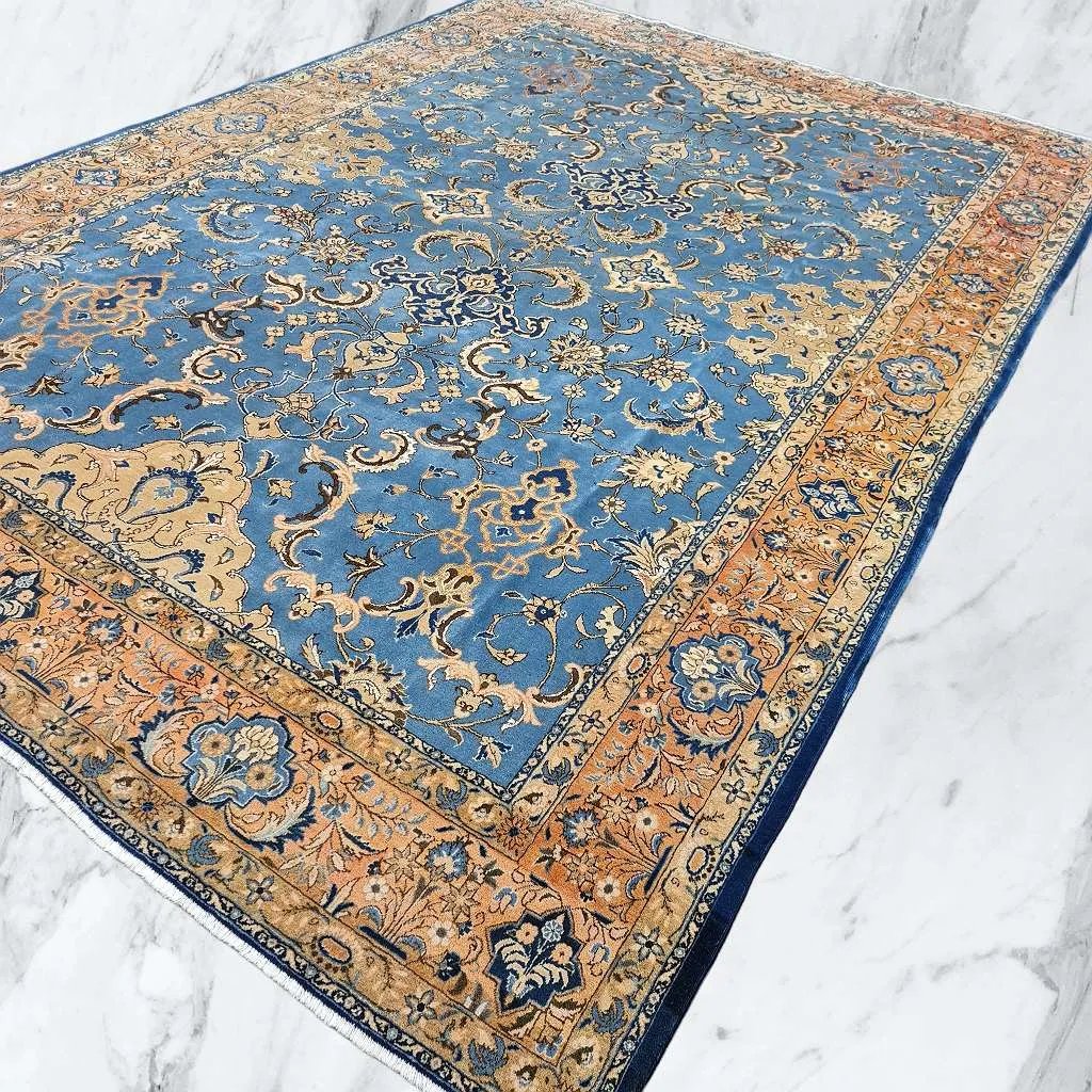 feinster " TÄBRIZ mit Seide " 350x240cm - Korkwolle - extra feine Knüpfung - Pflanzenfarben