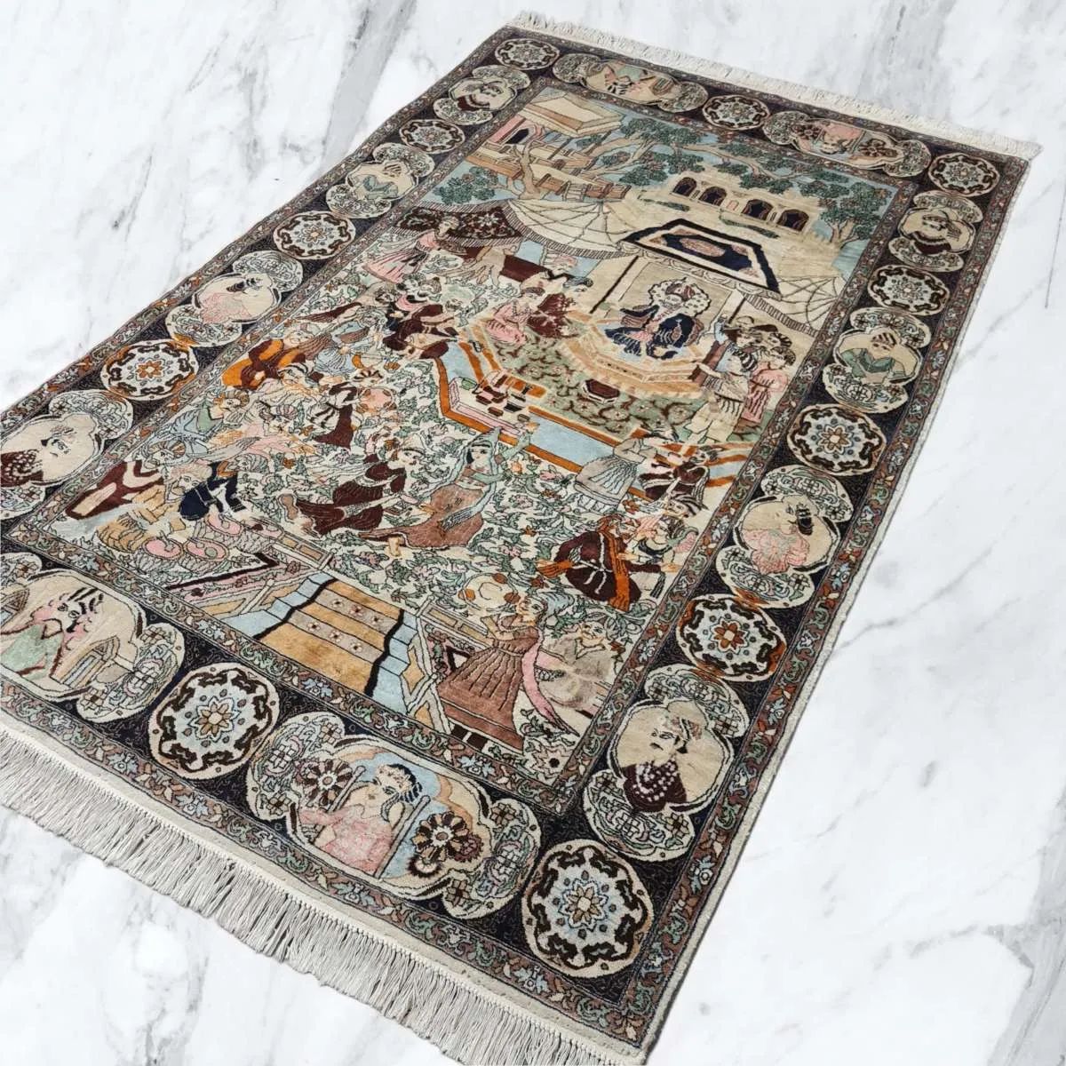Edler " ISFAHAN REINSEIDENTEPPICH " 240x140cm - super Zustand