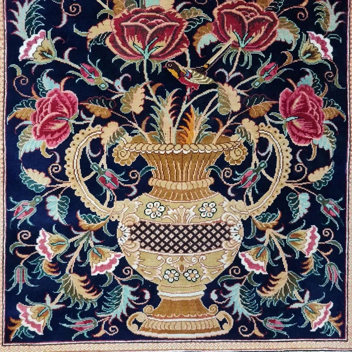 Vollseidenteppich GHOUM - 80x55cm - neuwertig - aus dem berühmten Knüpfgebiet im Iran
