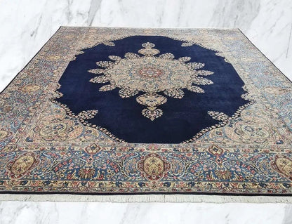feinster " KIRMAN " 390x320cm - tiefblaues Mittelfeld - Top Zustand - sehr selten geworden